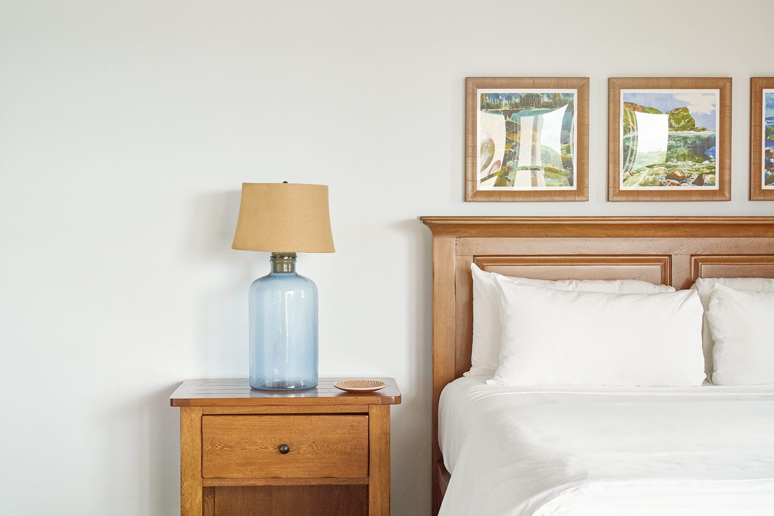 Hotel Room — photo 1